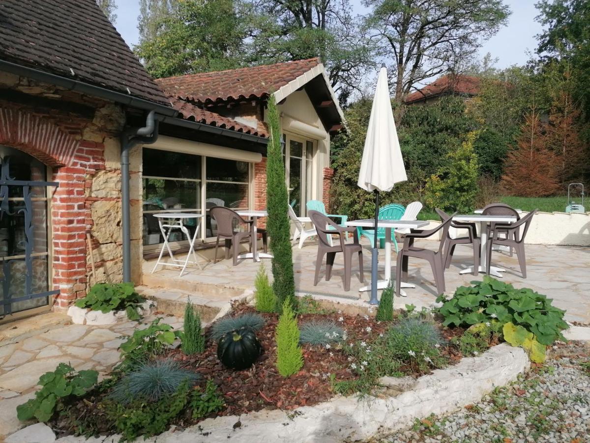 Auberge Du Botaniste Boissieres (Lot) Exterior foto